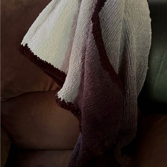 Handmade Cozy Two-Tone Baby Blanket - Picture 1 of 5